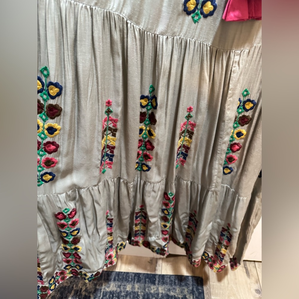 Preowned Verb Pallavi Singhee Embroidered Maxi Dress Size XL - Picture 10 of 16